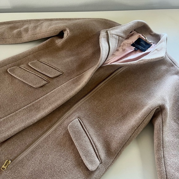 Elegant Tan Women's Coat - Picture 2 of 8